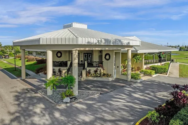 $2,200 | 6147 Sunnyvale Drive, Unit GE, Orlando, FL 32822