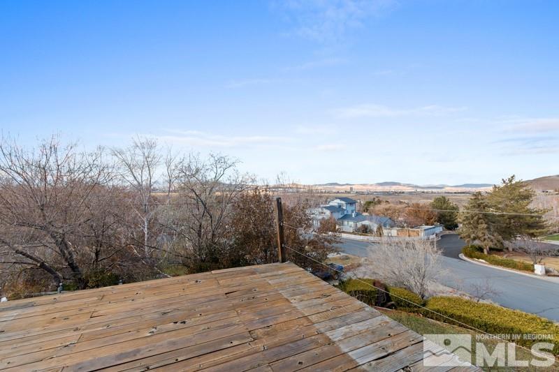 7270 Pembroke Drive Reno, NV 89502 - Photo 32 of 38 a view of a terrace with a bench
