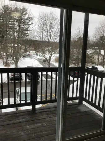 $2,900 | 210 Brook Village Road, Unit 26, Nashua, NH 03062