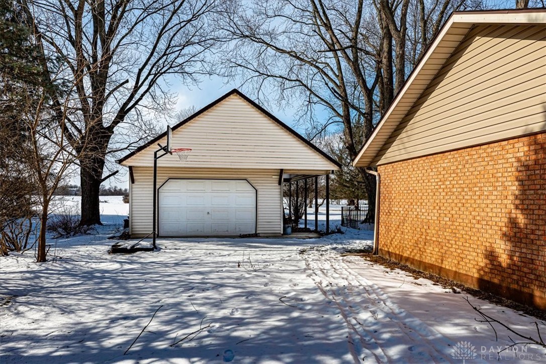 10879 Putnam Road Englewood, OH 45322 - Photo 37 of 53 Gallery Image 37