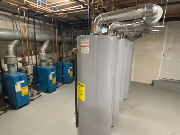 $3,500 | 37 Spruce Street, Unit 2, Great Neck, NY 11021