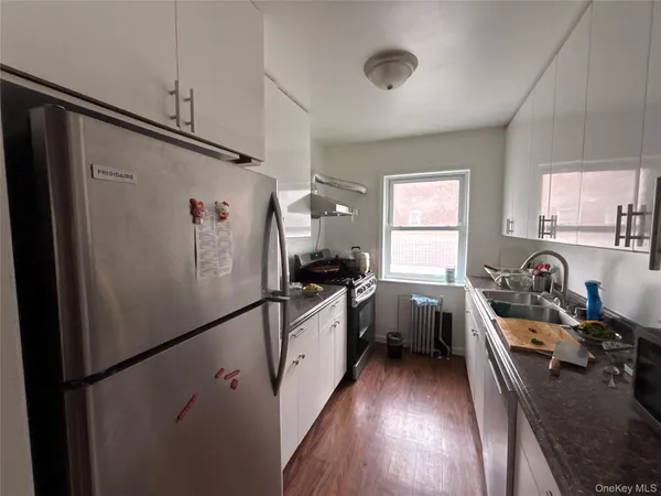 $3,500 | 37 Spruce Street, Unit 2, Great Neck, NY 11021
