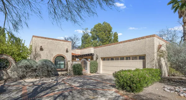 $599,500 | 5561 Sutler Lane, Tucson, AZ 85712