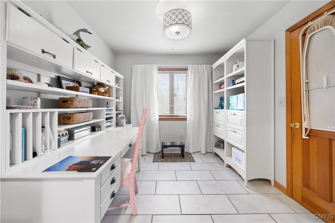 247 Kerryman Circle Lysander, NY 13027 - Photo 19 of 44