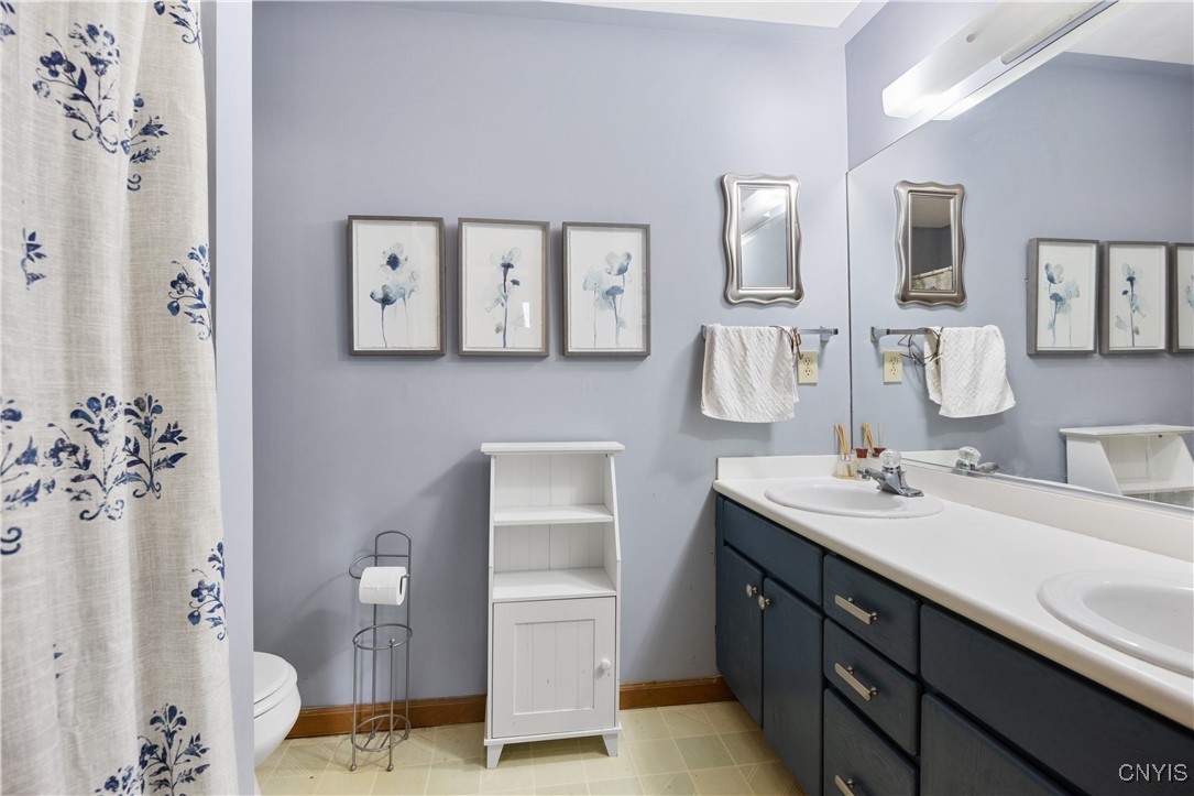 247 Kerryman Circle Lysander, NY 13027 - Photo 27 of 44