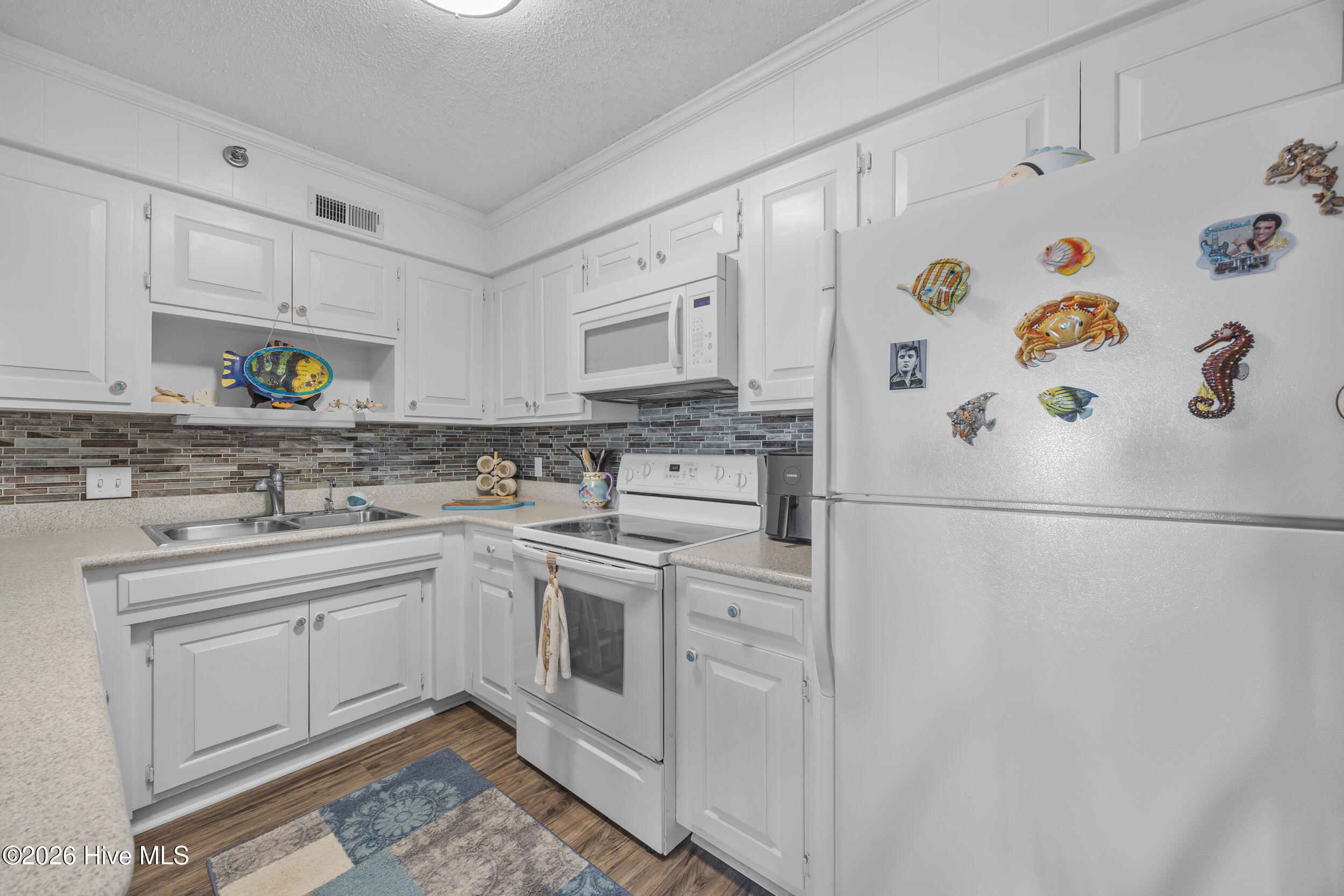 1896 New River Inlet Road, Unit 1315 North Topsail Beach, NC 28460 - Photo 15 of 43 16_kitchen