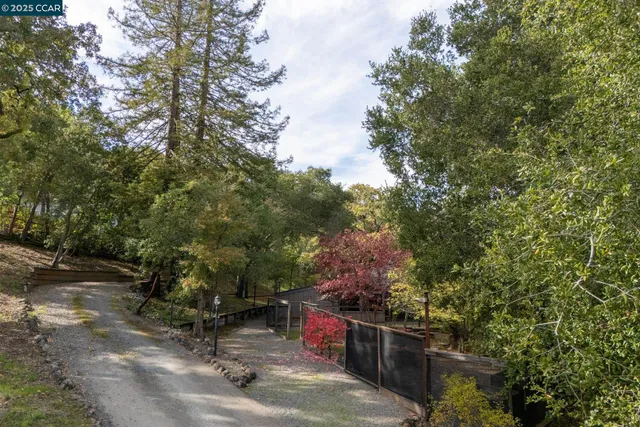 a view of a outdoor space