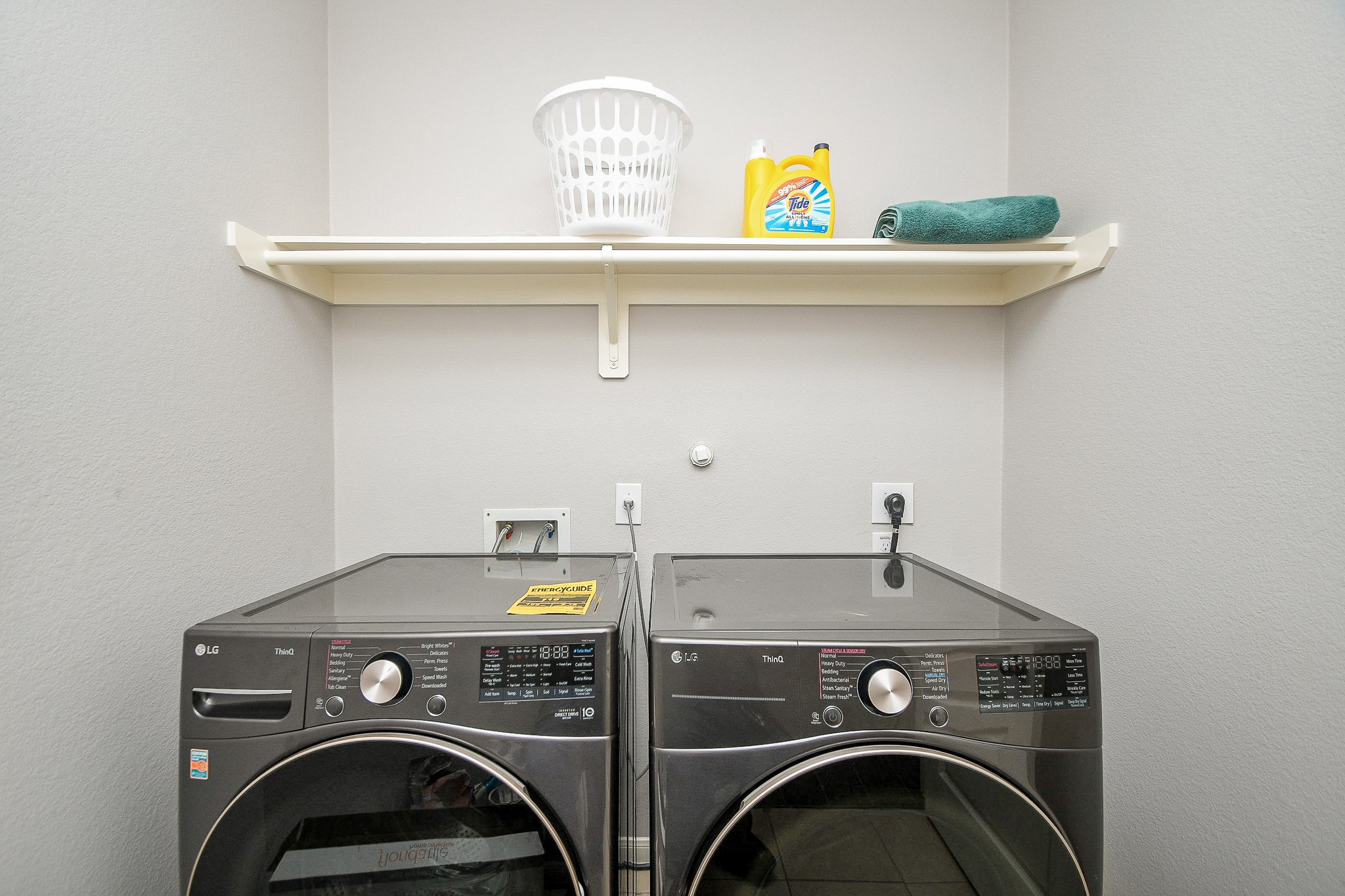 3318 Grand Cane Lane Rosenberg, TX 77471 - Photo 18 of 20 a utility room with dryer and washer