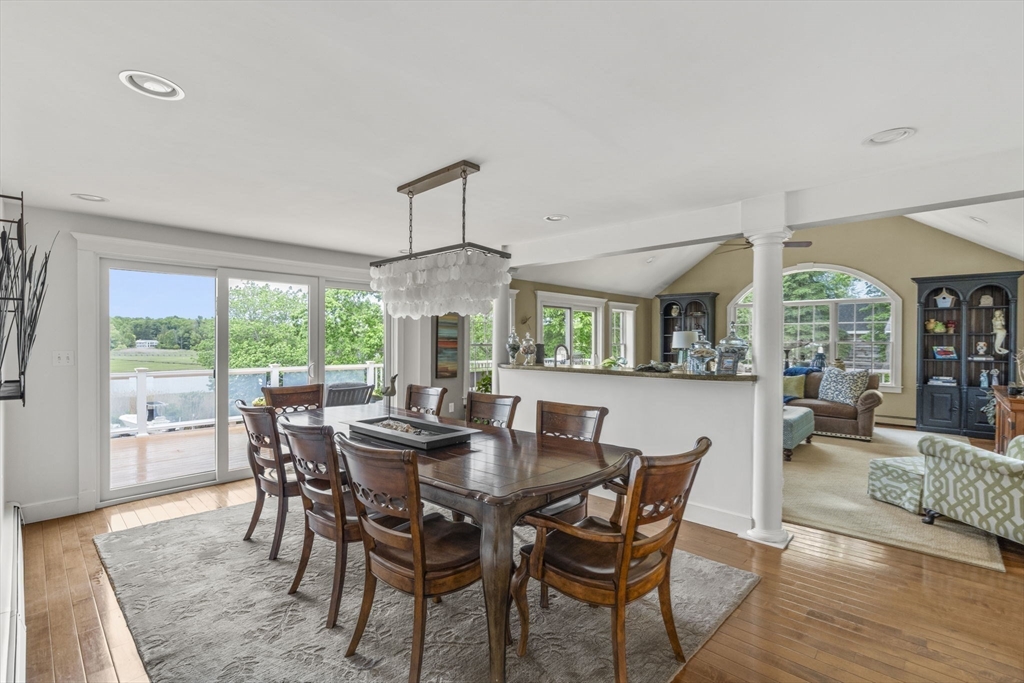 102 Riverside Circle Marshfield, MA 02050 - Photo 14 of 42