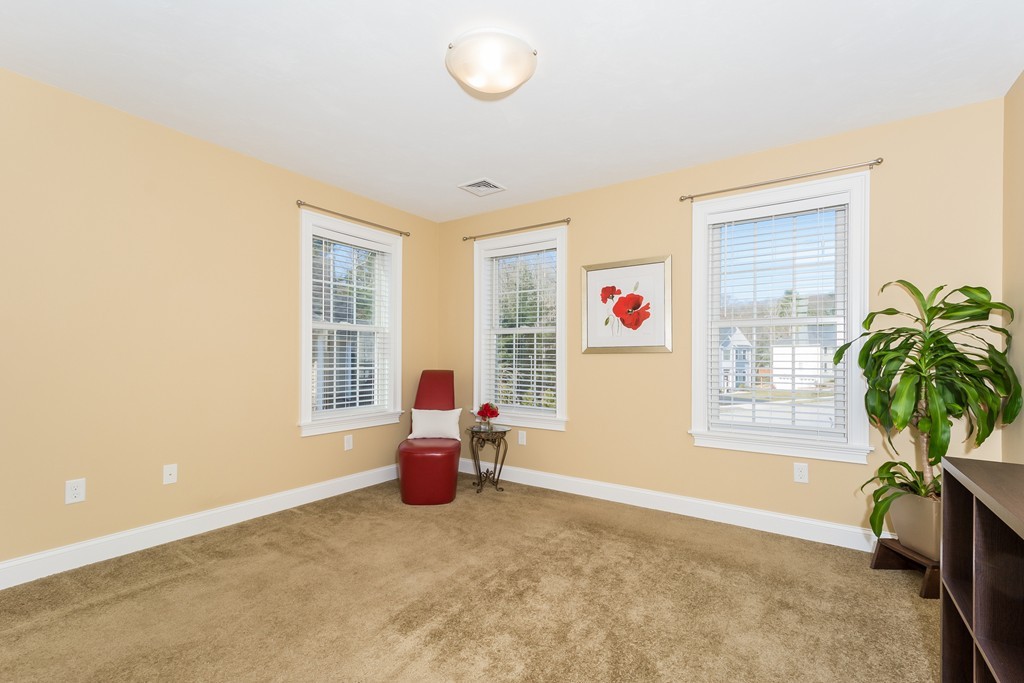 9 Peter's Way Grafton, MA 01519 - Photo 21 of 30