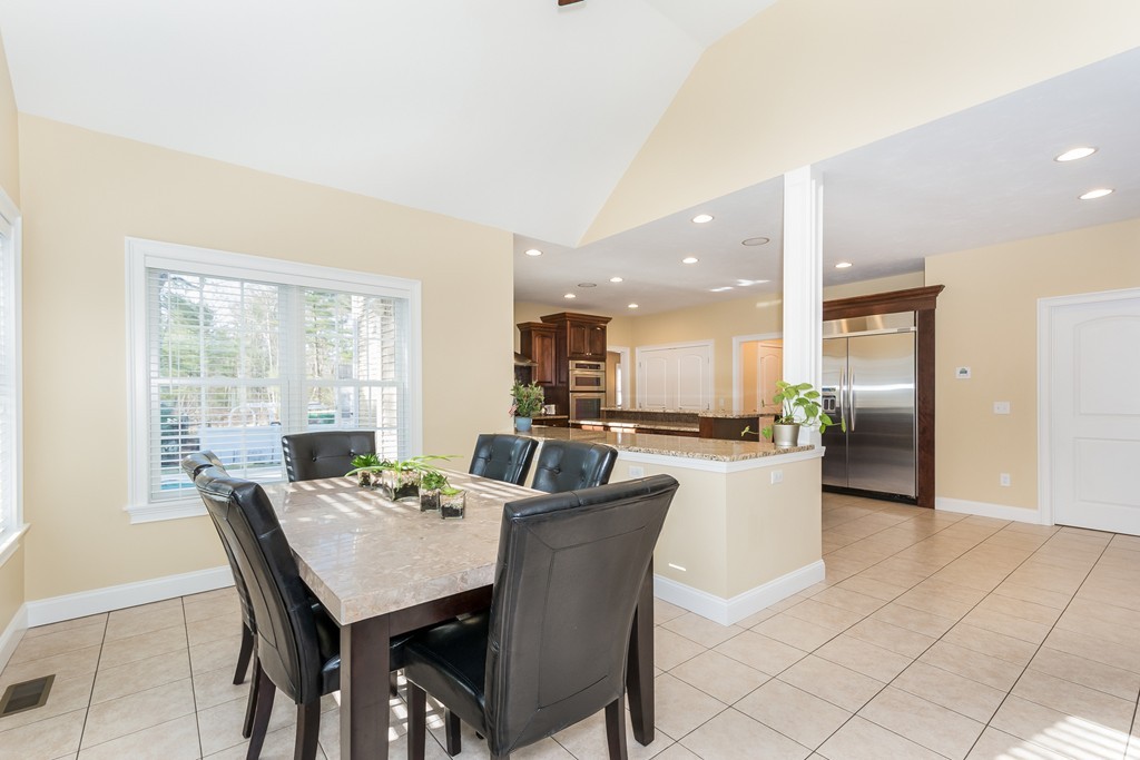 9 Peter's Way Grafton, MA 01519 - Photo 9 of 30