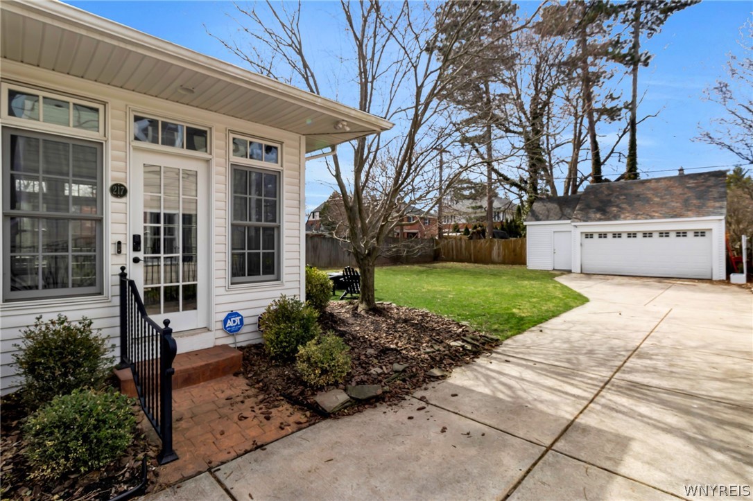 217 Brantwood Road Amherst, NY 14226 - Photo 47 of 50