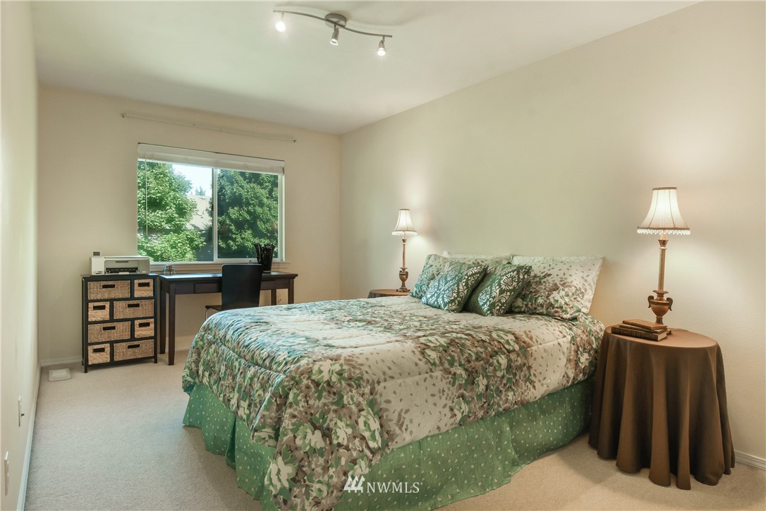 2012 189th Place Southeast Bothell, WA 98012 - Photo 12 of 21 Gallery Image 12