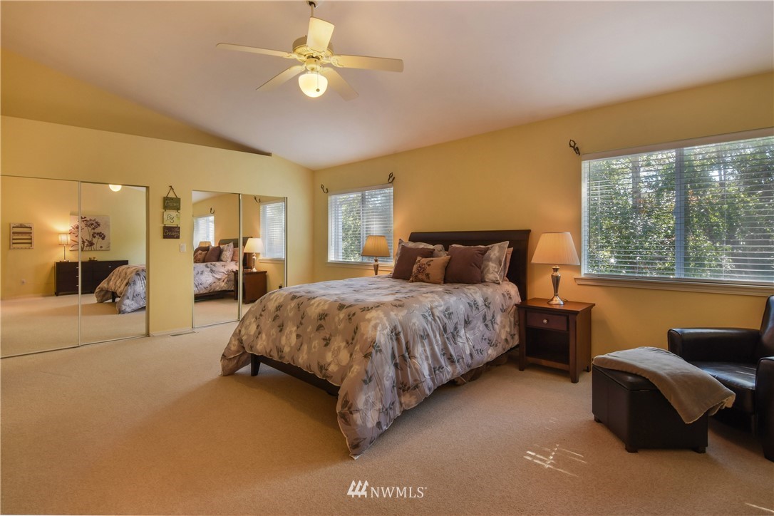 2012 189th Place Southeast Bothell, WA 98012 - Photo 16 of 21 Gallery Image 16