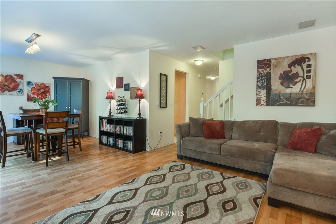 2012 189th Place Southeast Bothell, WA 98012 - Photo 7 of 21 Gallery Image 7