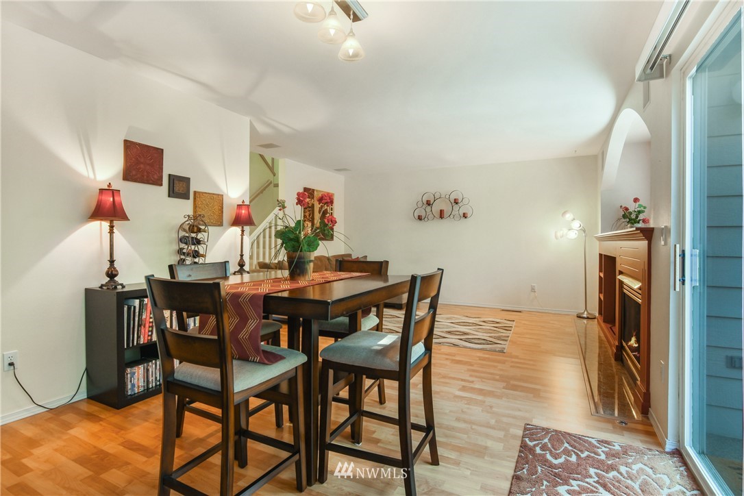 2012 189th Place Southeast Bothell, WA 98012 - Photo 9 of 21 Gallery Image 9