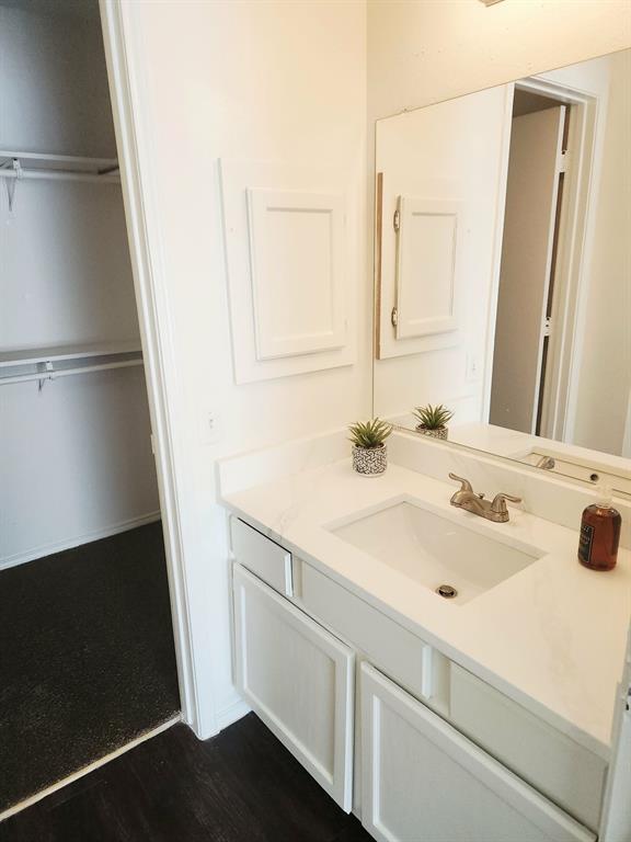 1703 Leroy Road Dallas, TX 75217 - Photo 7 of 9