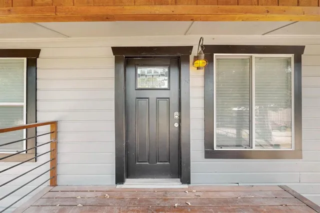 a view of entrance door of the house