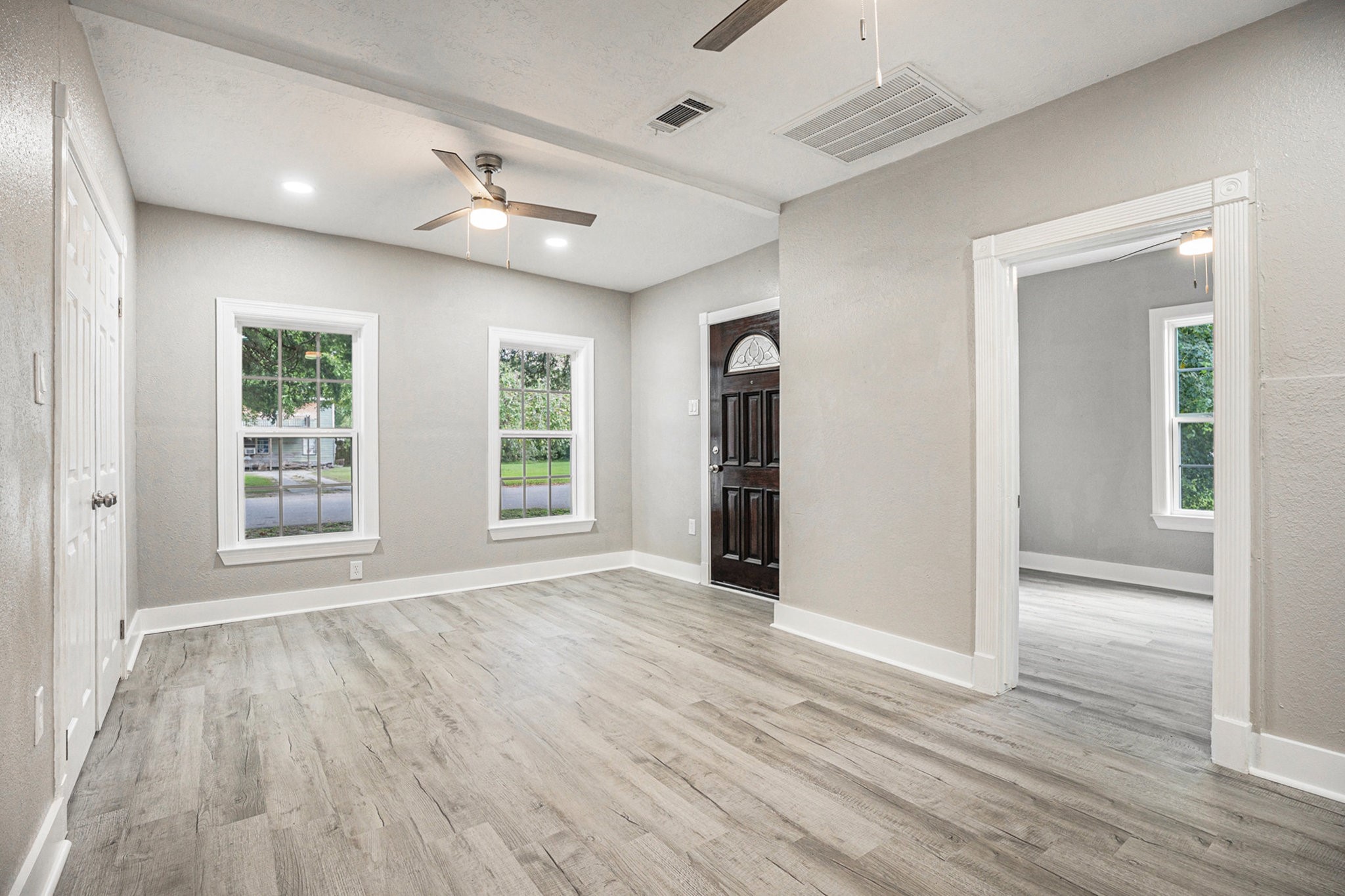 206 Edgar Street La Marque, TX 77568 - Photo 6 of 26