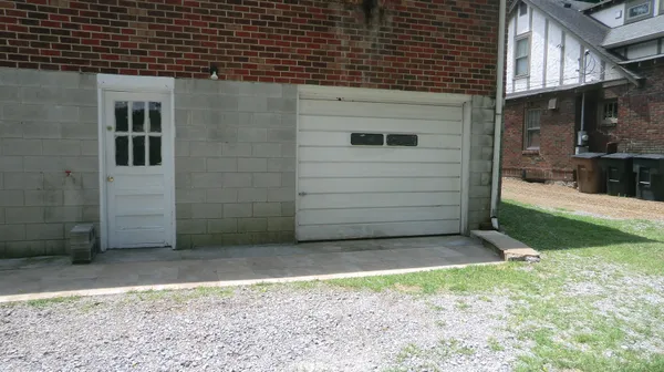 $1,375 | 2702 Woodlawn Drive, Unit B, Nashville, TN 37212