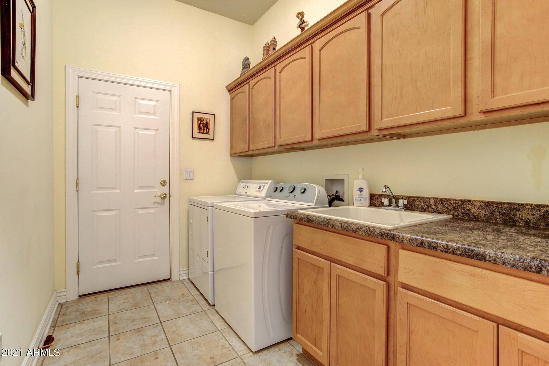 608 North Eagle Ridge Road Payson, AZ 85541 - Photo 21 of 31 Laundry Room