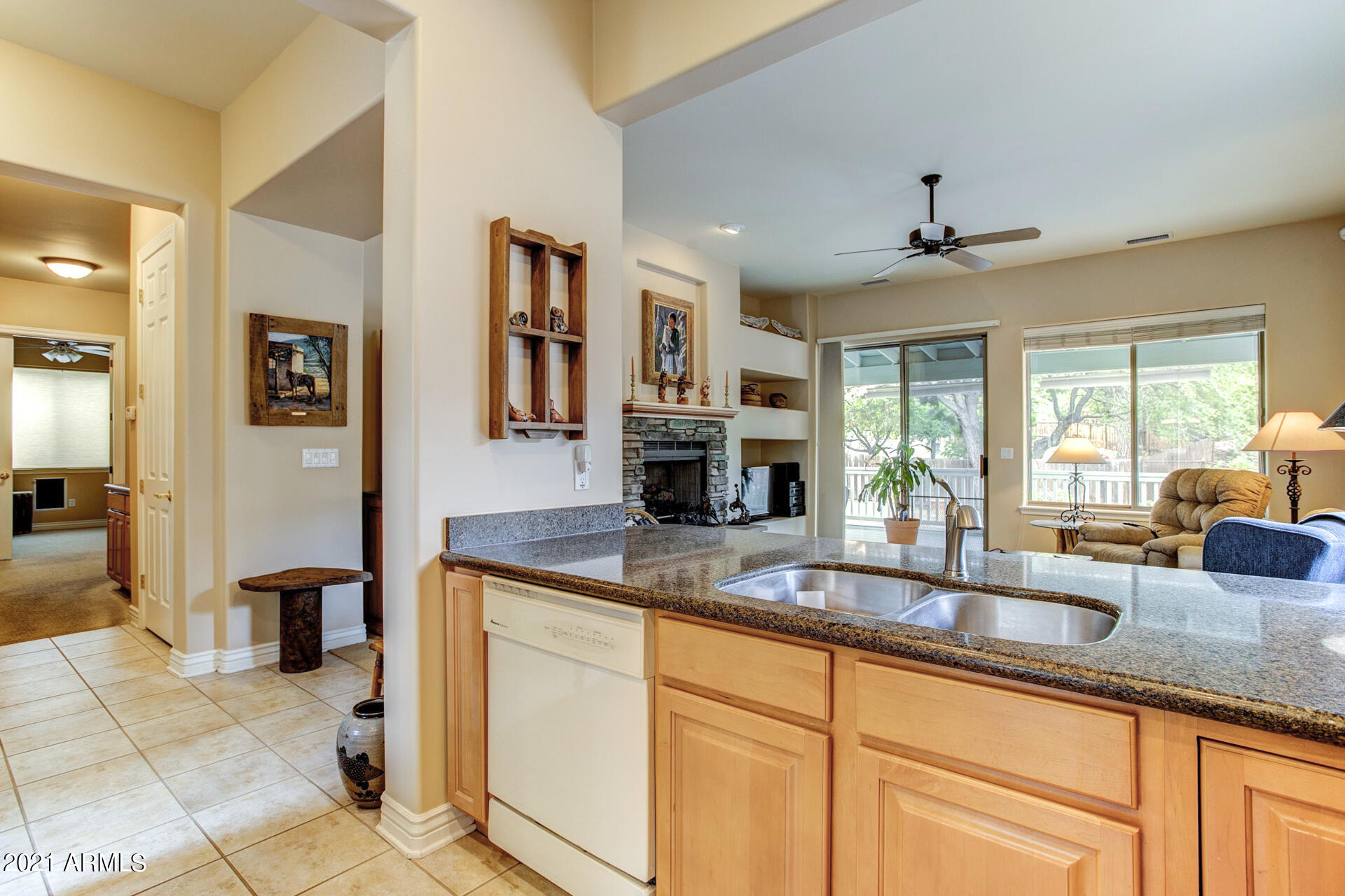 608 North Eagle Ridge Road Payson, AZ 85541 - Photo 6 of 31 Kitchen (1)