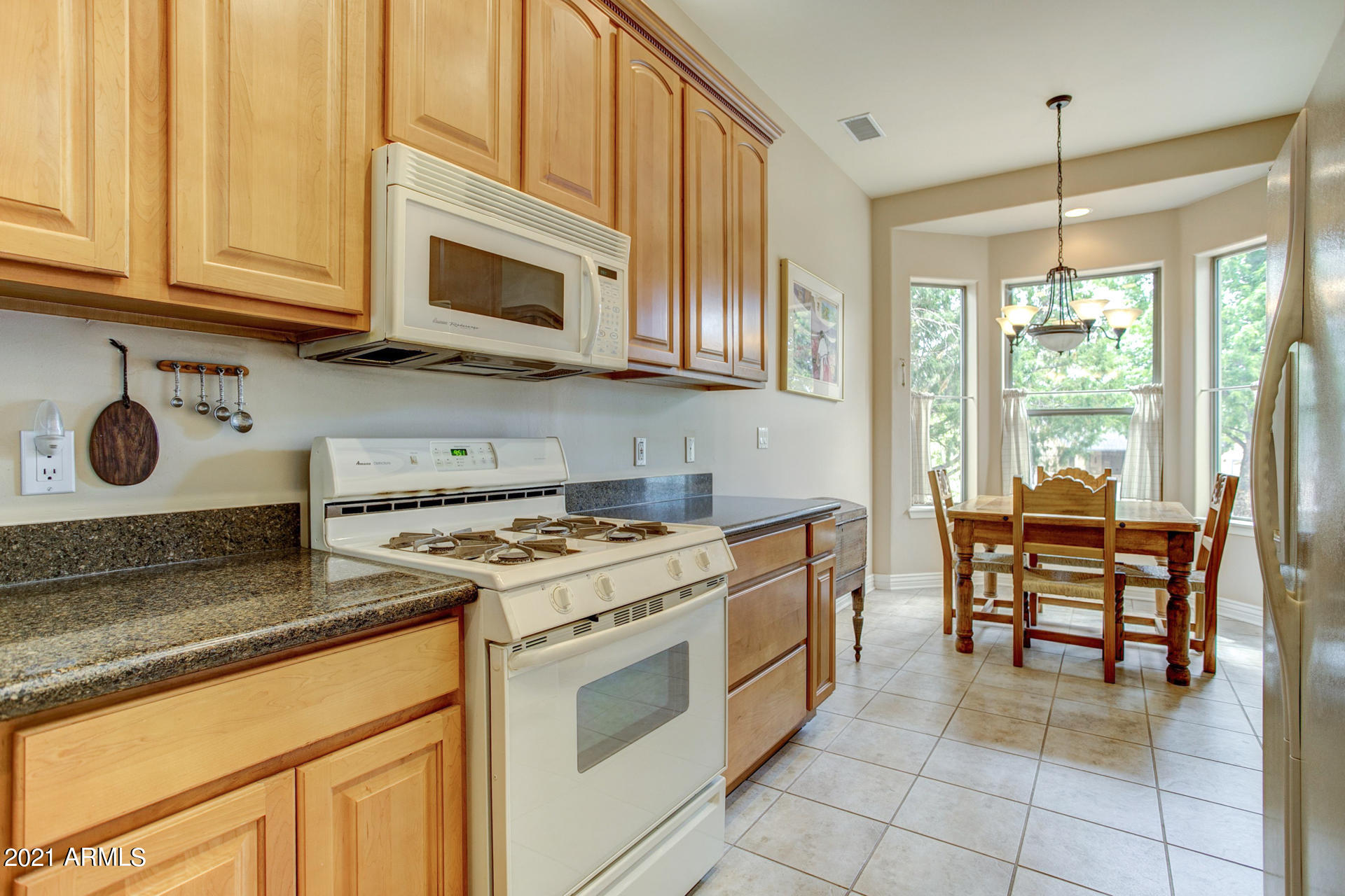 608 North Eagle Ridge Road Payson, AZ 85541 - Photo 7 of 31 Kitchen (2)