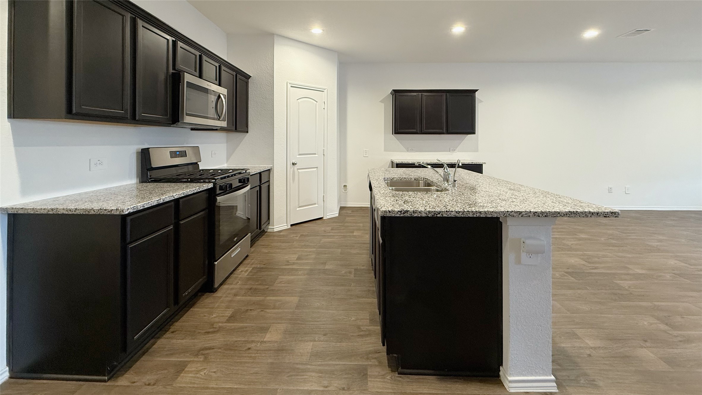 21306 Owl Road New Caney, TX 77357 - Photo 5 of 30