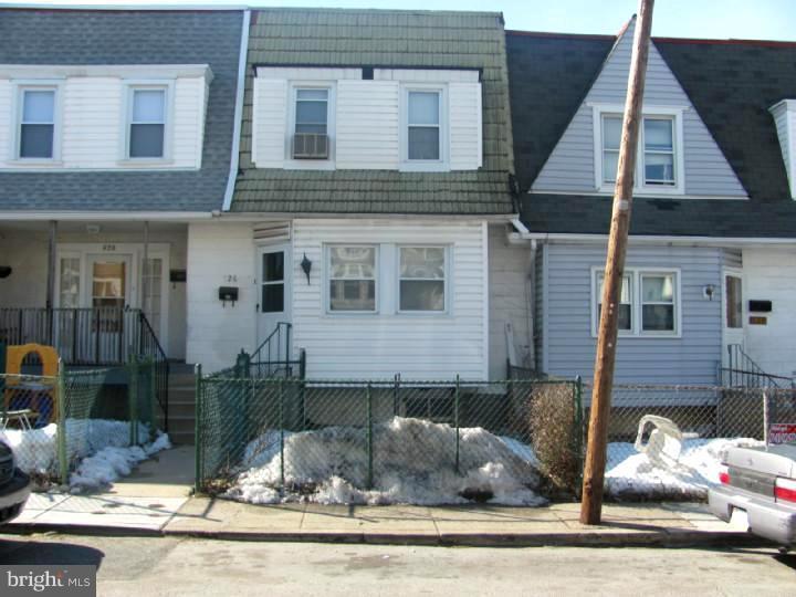 526 Hampden Road Upper Darby, PA 19082 - Photo 1 of 12 Exterior Front