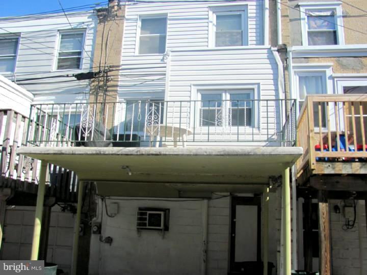 526 Hampden Road Upper Darby, PA 19082 - Photo 10 of 12 Exterior Back