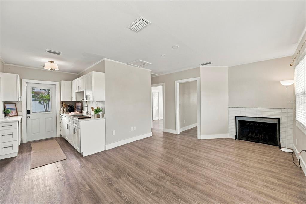 15424 2nd Street East Madeira Beach, FL 33708 - Photo 14 of 69 Gallery Image 14