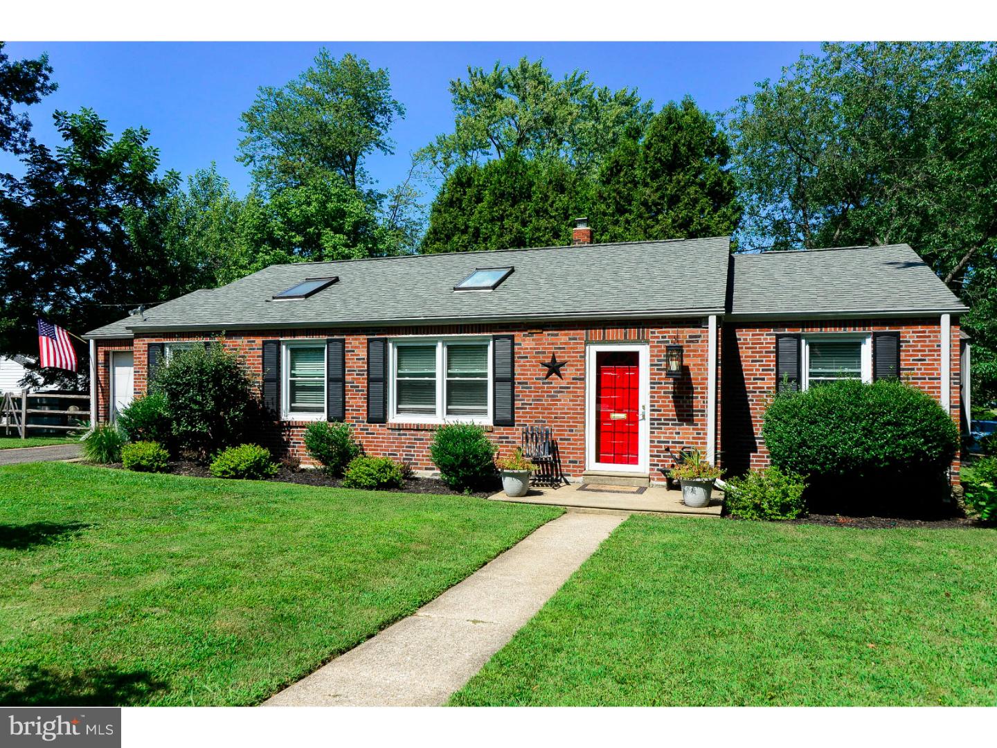 1000 Edann Road Oreland, PA 19075 - Photo 1 of 22 Exterior Front