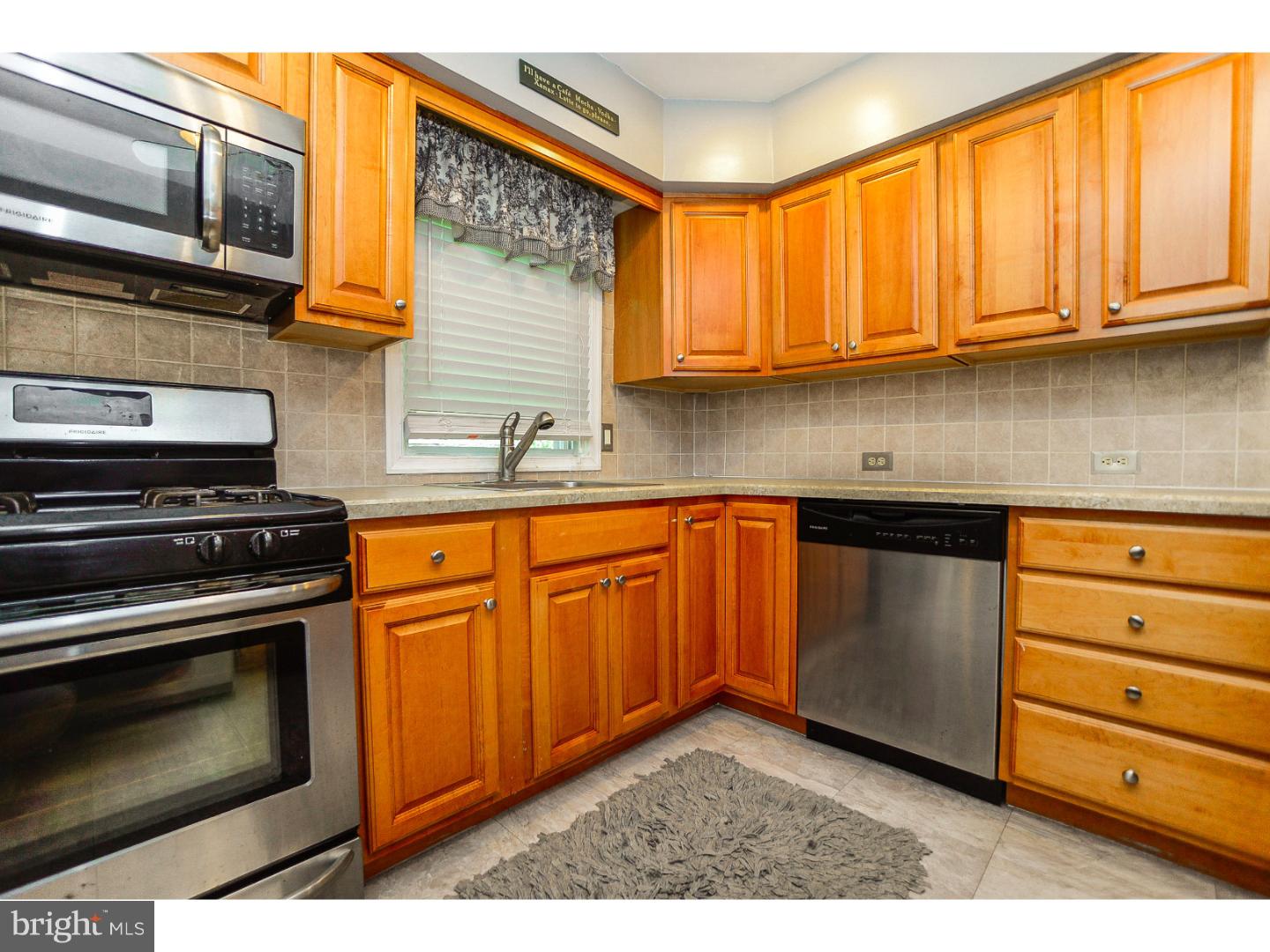 1000 Edann Road Oreland, PA 19075 - Photo 10 of 22 Kitchen