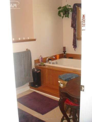 2376 South Oak Road Davison, MI 48423 - Photo 25 of 40 21205296-25.JPG