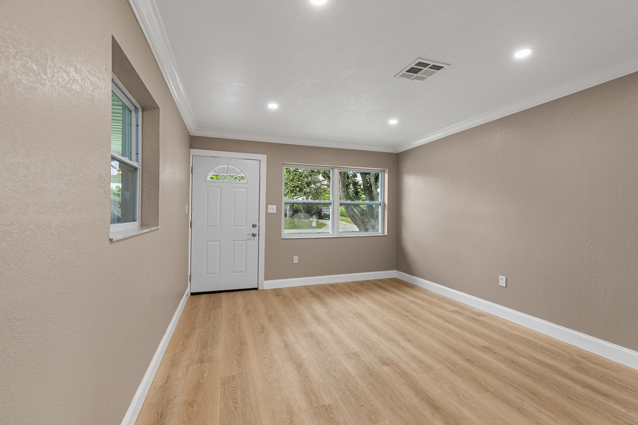 2230 King Richard Road Melbourne, FL 32935 - Photo 10 of 31 20240722 2230 King Richard Rd Melbourne
