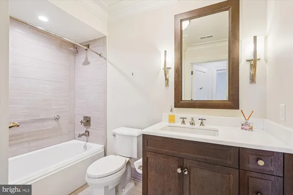 $1,350,000 | 6900 Fleetwood Road, Unit 600, McLean, VA 22101