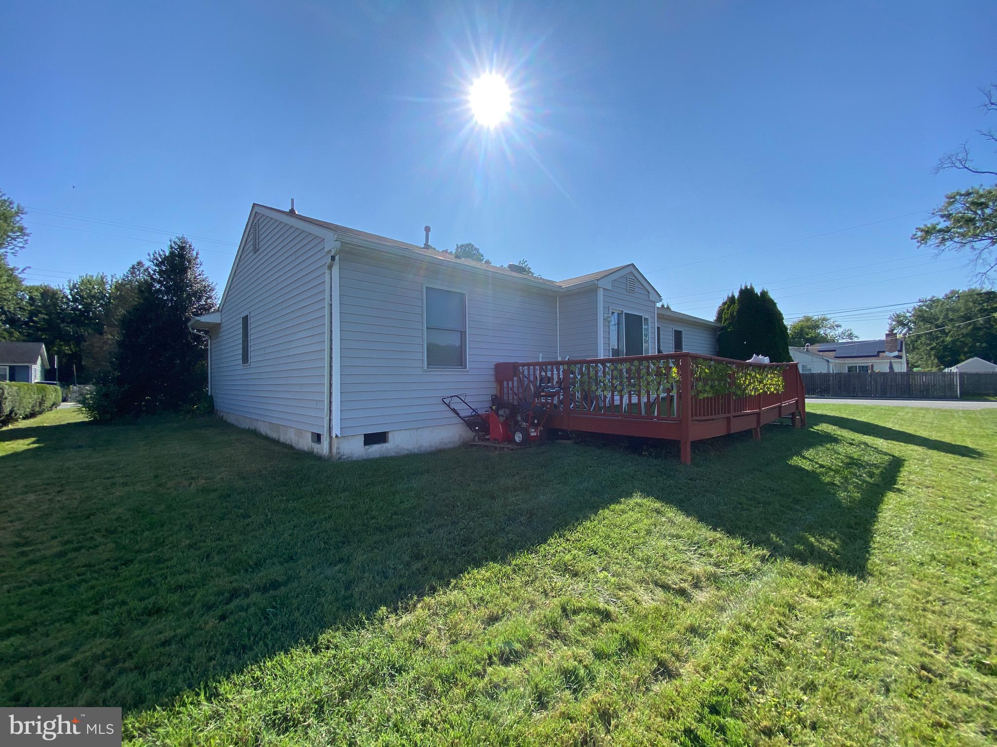 42 Harvard Road Pennsville, NJ 08070 - Photo 6 of 26 a view of a house with backyard and garden