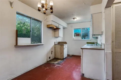 $249,000 | 909 East Belt Line Road, Richardson, TX 75081