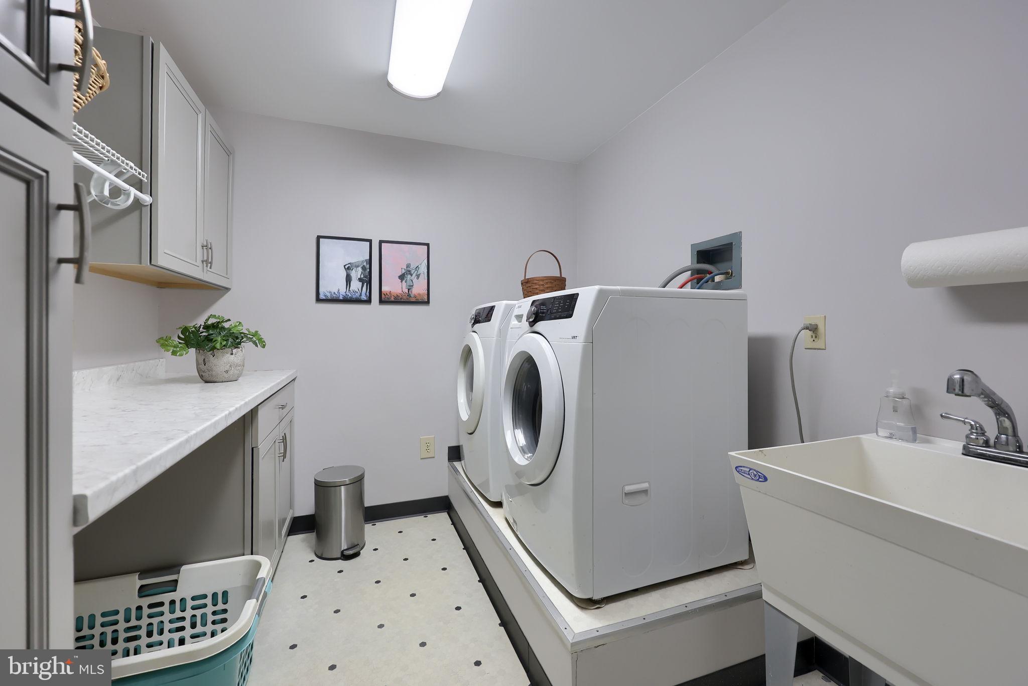 1521 West Penn Grant Road Lancaster, PA 17603 - Photo 37 of 67 a utility room with dryer and washer