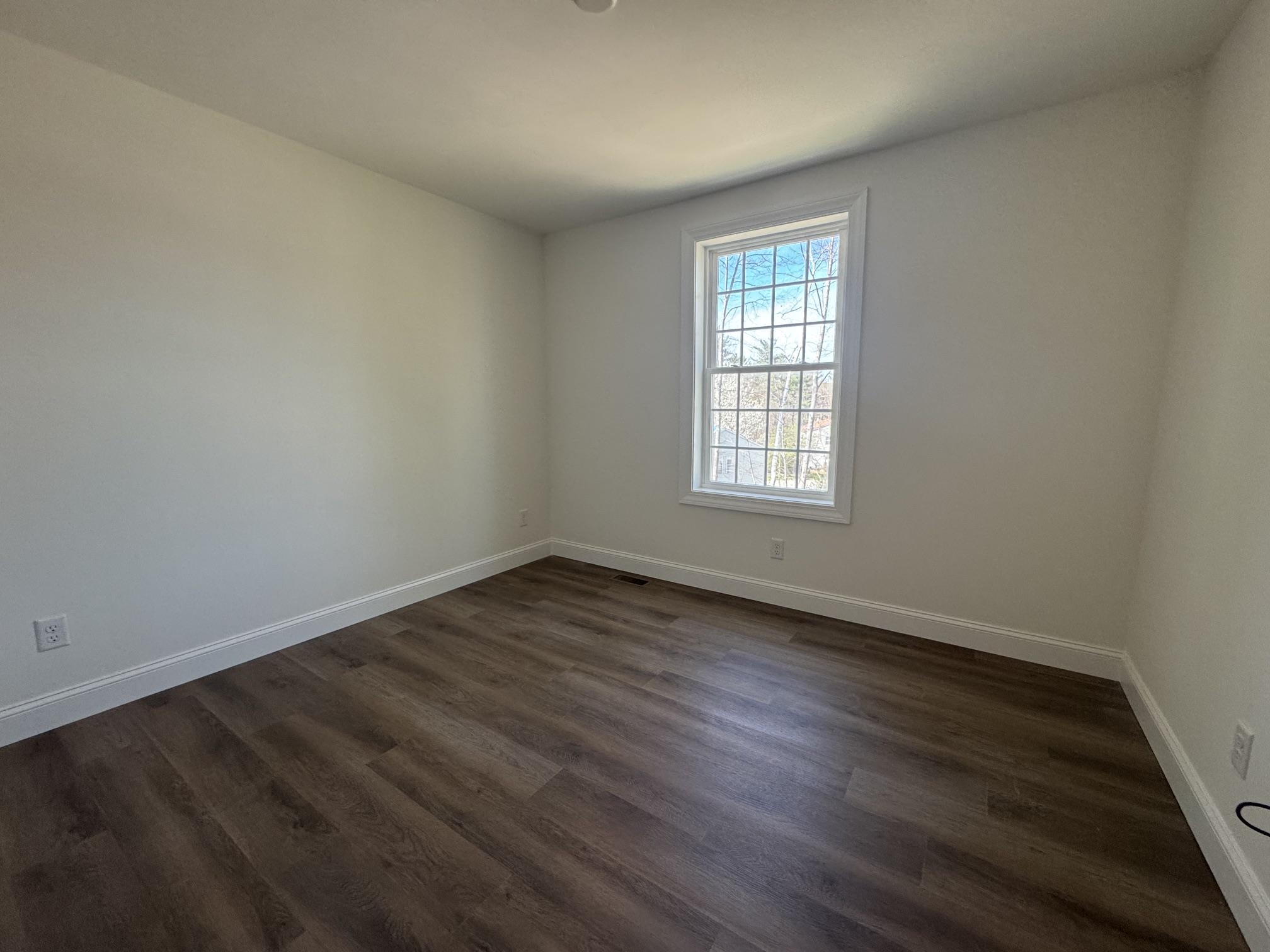 8 A Dearborn Circle Walpole, NH 03608 - Photo 11 of 16