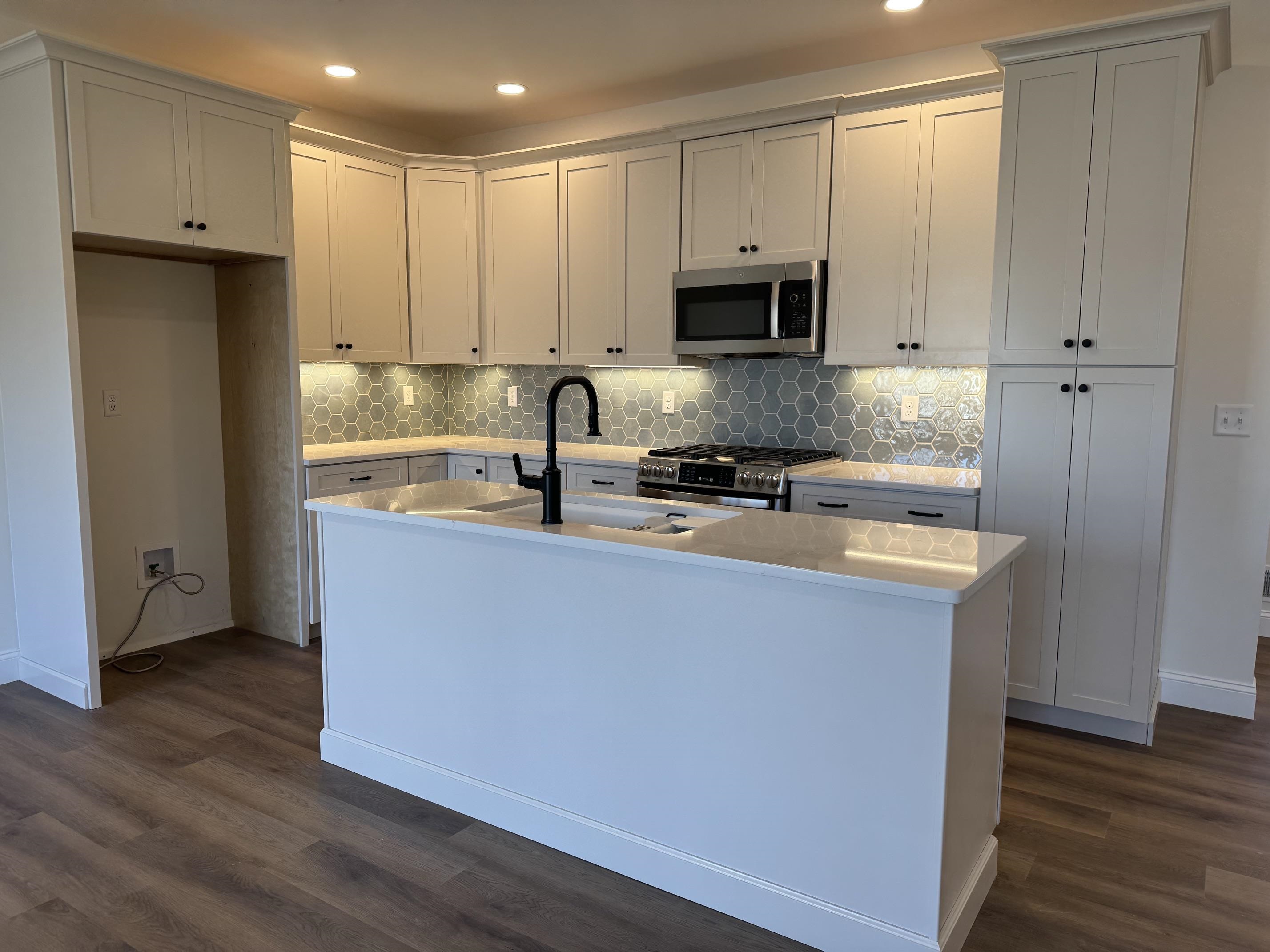 8 A Dearborn Circle Walpole, NH 03608 - Photo 2 of 16