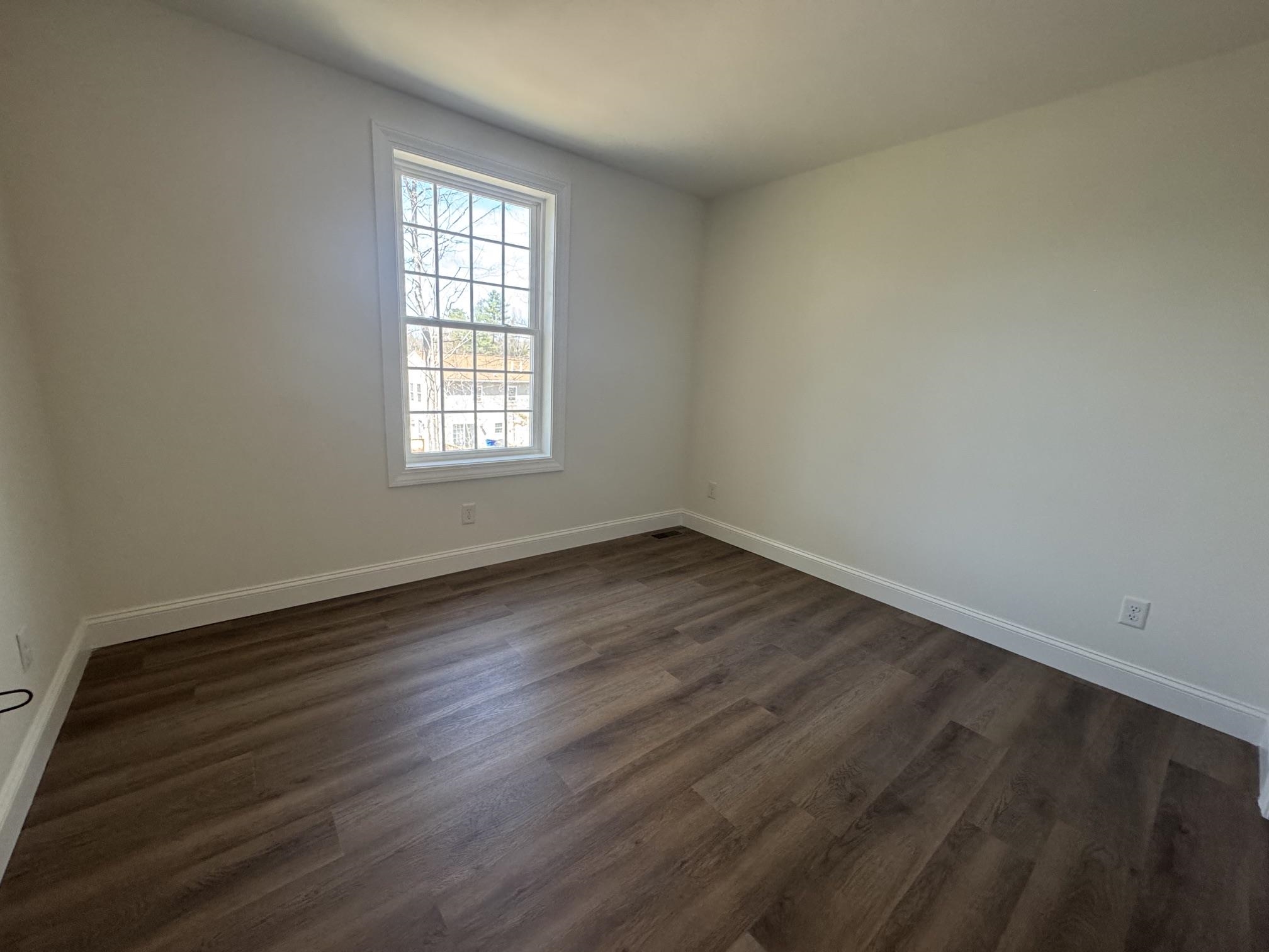 8 A Dearborn Circle Walpole, NH 03608 - Photo 10 of 16