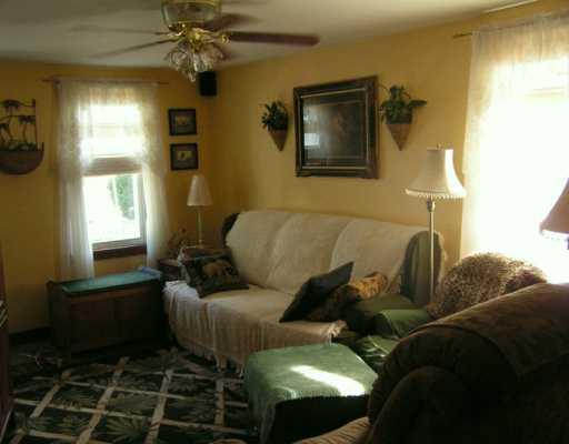 132 Standard Avenue Butler, PA 16001 - Photo 3 of 3 Living Room.