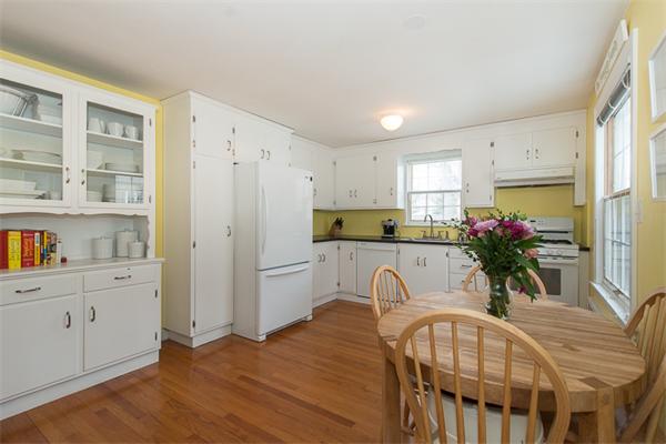 343 Ridge Street Arlington, MA 02474 - Photo 6 of 23 Gallery Image 6