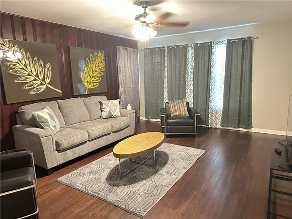 $1,500 | 2837 Santa Fe Street, Unit 1, Corpus Christi, TX 78404