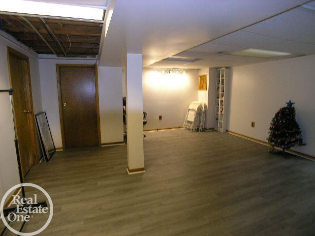 18011 Winsome Road Fraser, MI 48026 - Photo 22 of 38 50097694-21.JPG