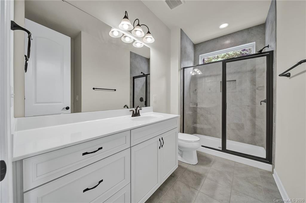 1529 Liberty Row Drive Tega Cay, SC 29708 - Photo 13 of 32 Gallery Image 13