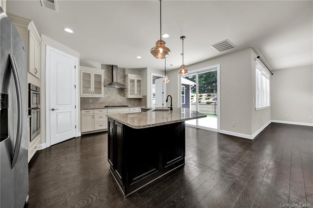 1529 Liberty Row Drive Tega Cay, SC 29708 - Photo 5 of 32 Gallery Image 5