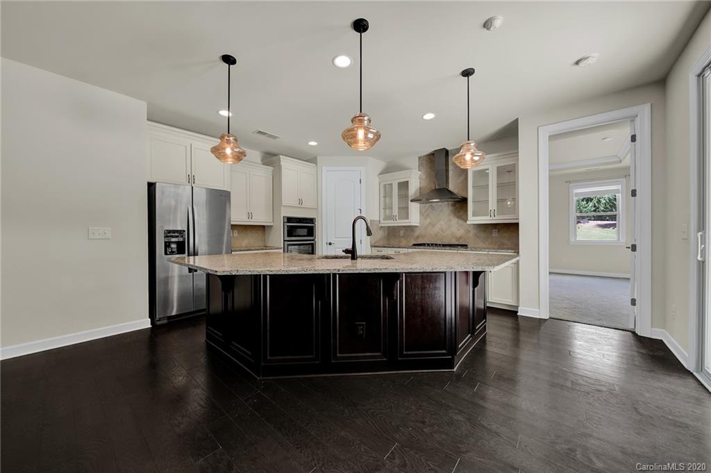 1529 Liberty Row Drive Tega Cay, SC 29708 - Photo 6 of 32 Gallery Image 6