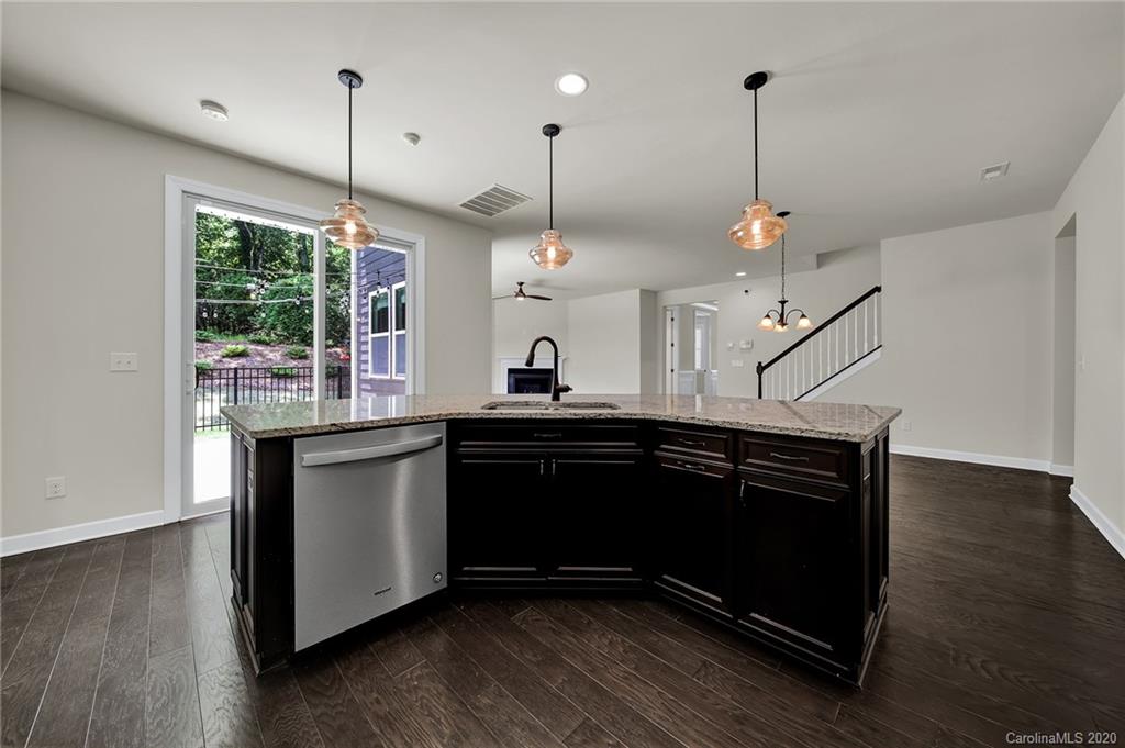 1529 Liberty Row Drive Tega Cay, SC 29708 - Photo 8 of 32 Gallery Image 8